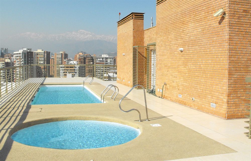 Metropolitan Santiago Exterior foto